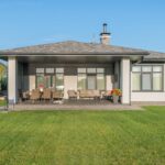 Sichtschutz im Garten rechtssicher planen: Hecken, Zäune, Wände - Maße, Abstände, Montage und Kosten