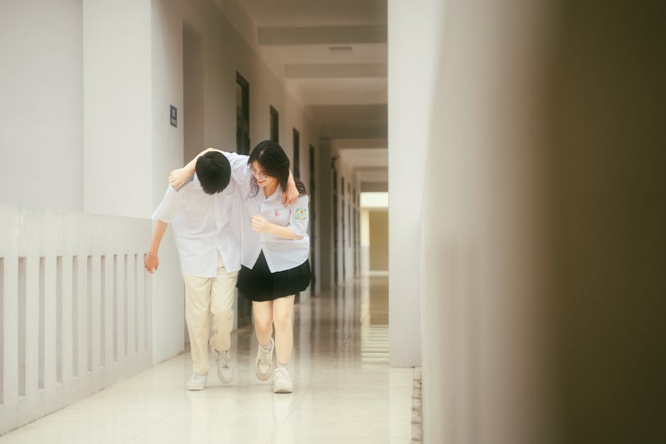 Sockelleisten mit Kabelkanal nachrüsten: Auswahl, Montage, Ecken, Übergänge und Kosten