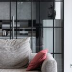 Innenfenster und Glastrennwand im Bestand: Crittall-Look planen, montieren und Kosten kalkulieren