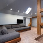 Vinyl-Clickboden verlegen wie ein Profi: Untergrund, Dämmung, Zuschnitt, Übergänge und Kosten